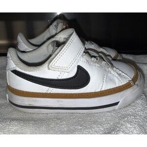 Nike Boy's Court Legacy Sneaker Little Kid DA5381-102 White Size 6C